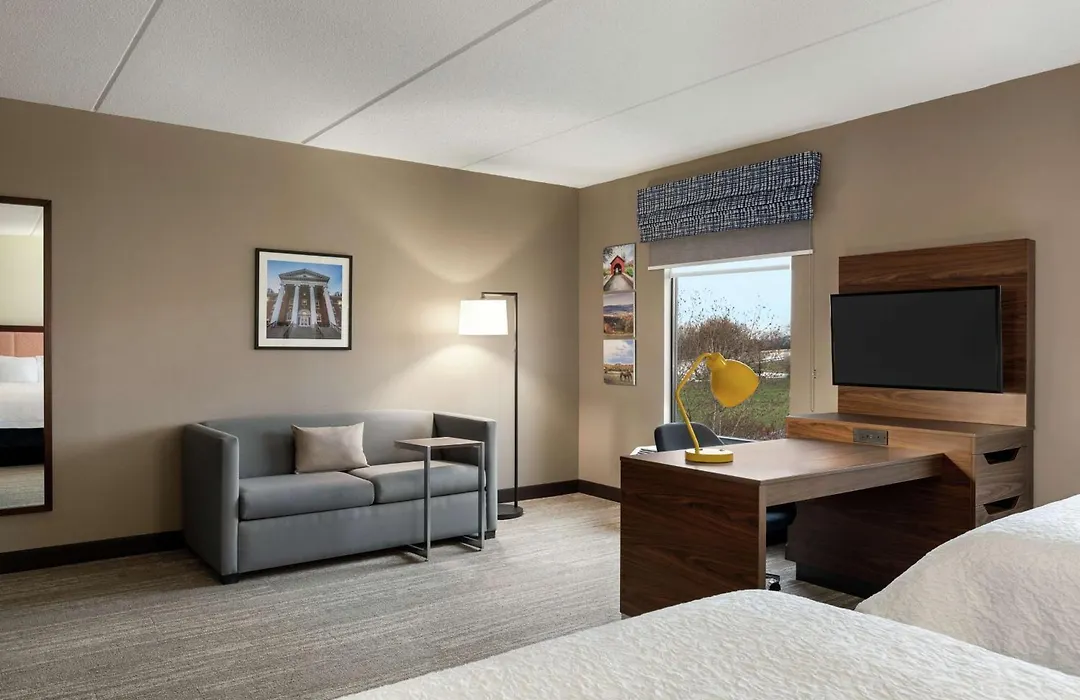 Hampton Inn & Suites Frederick/Fort Detrick-1