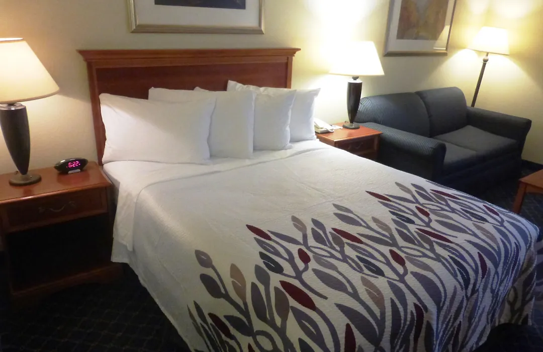 La Quinta Inn & Suites By Wyndham Yakima Downtown-1