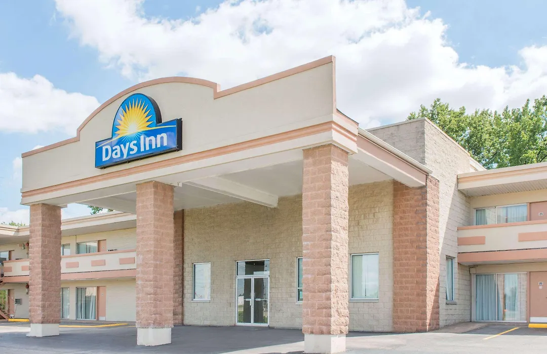 Days Inn By Wyndham St. Louis North-1