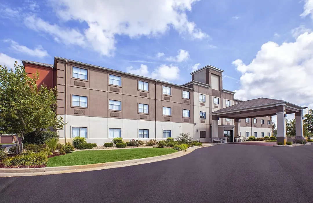 Holiday Inn Express Hotel Howe / Sturgis By Ihg-1