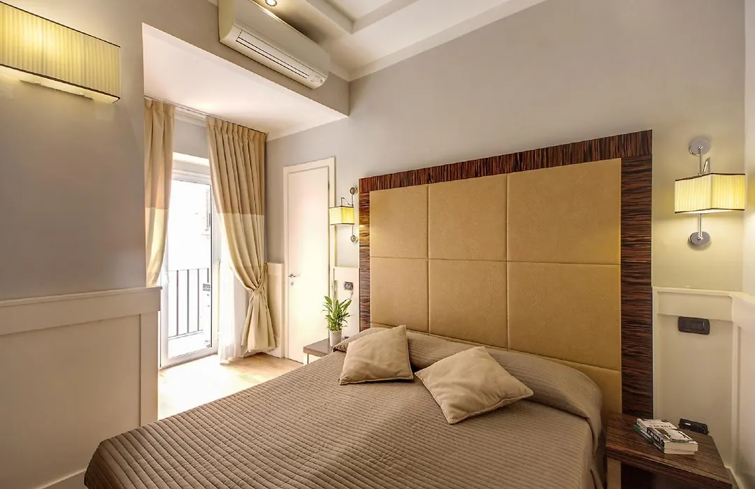 939 Hotel-1