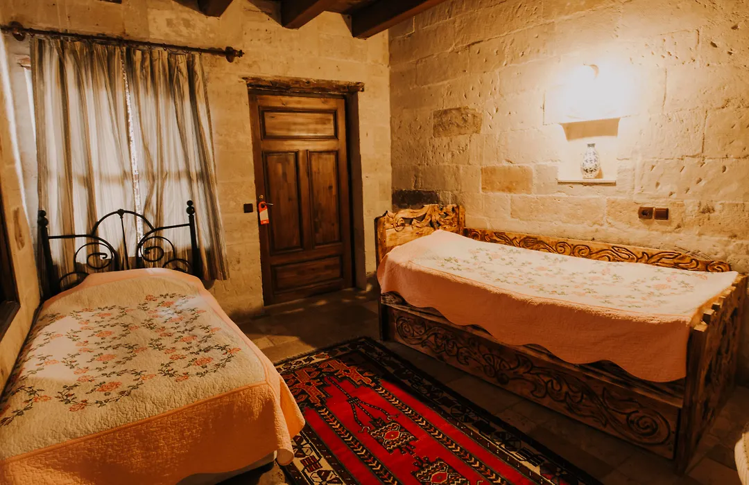 Holiday Cave Hotel-1