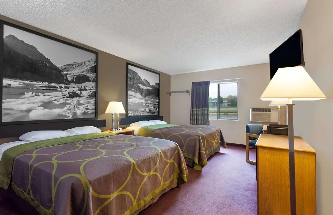 Super 8 By Wyndham Helena-1