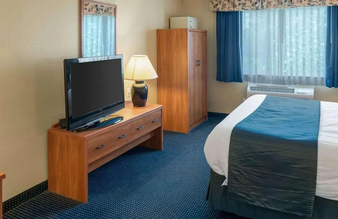 Quality Inn Lakeville North-1