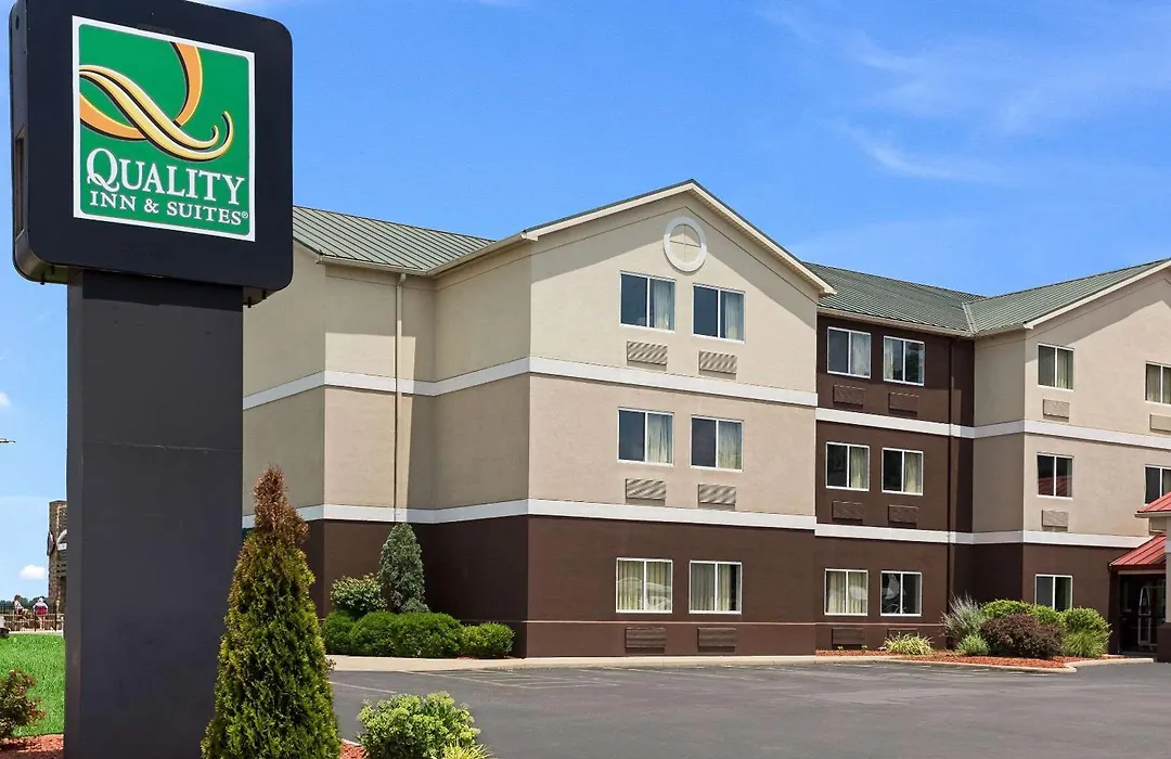 Quality Inn & Suites Ferdinand-1