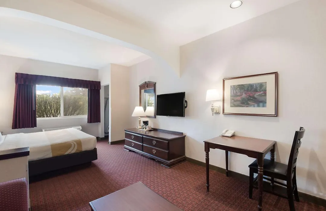 Quality Inn Grand Suites Bellingham-1