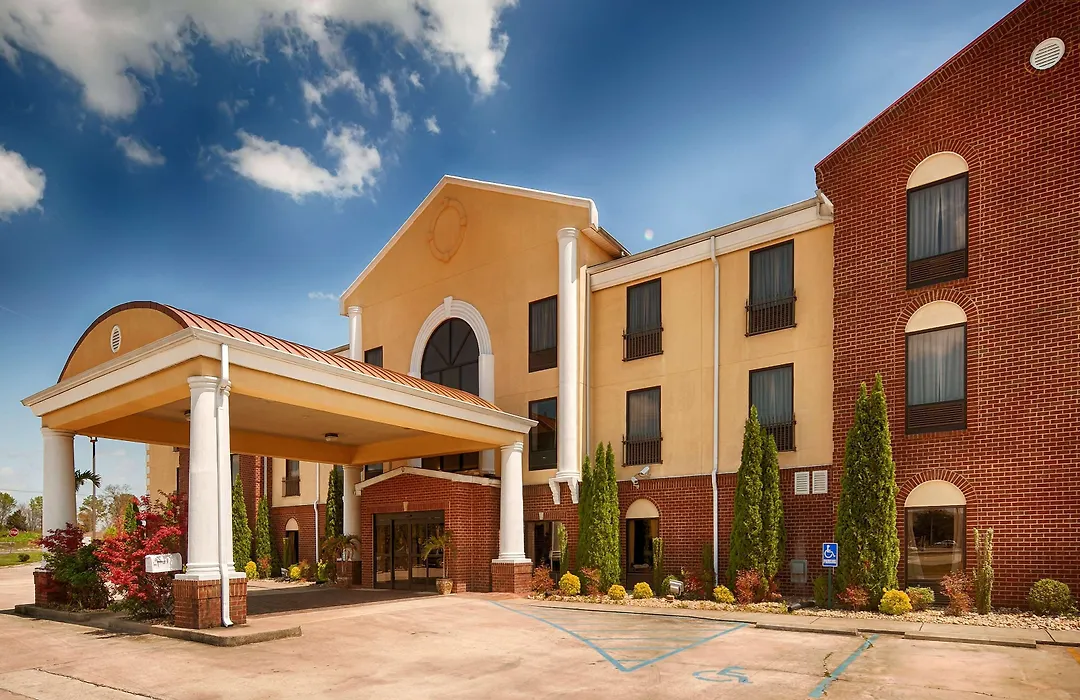 Best Western Plus Bass Hotel & Suites-1