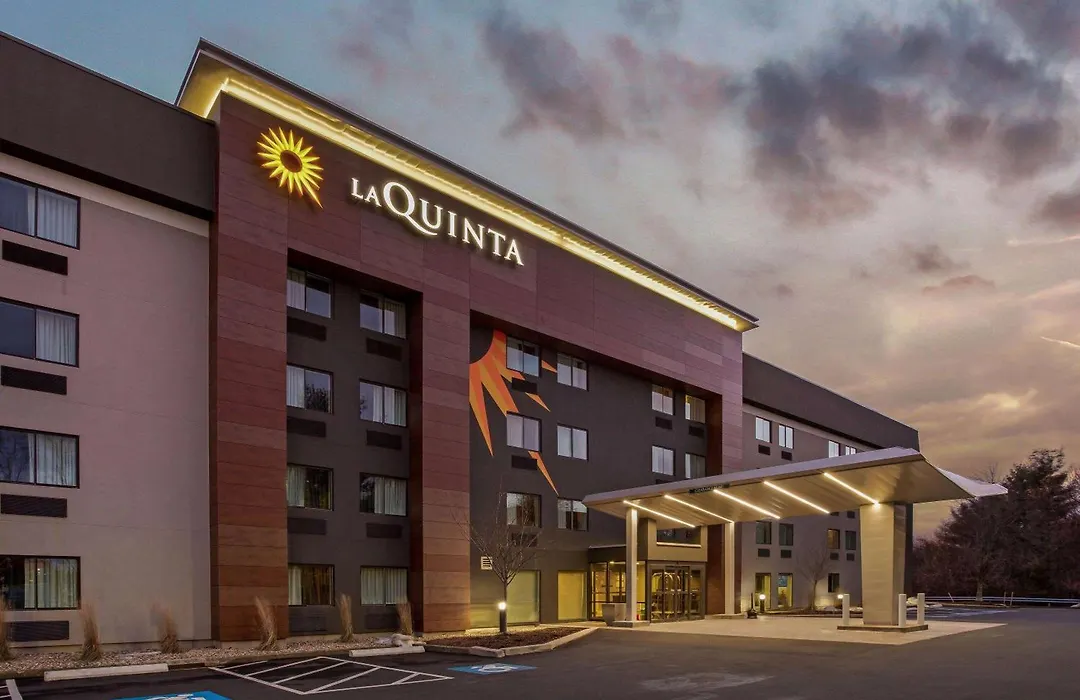 La Quinta By Wyndham Hartford Bradley Airport-1