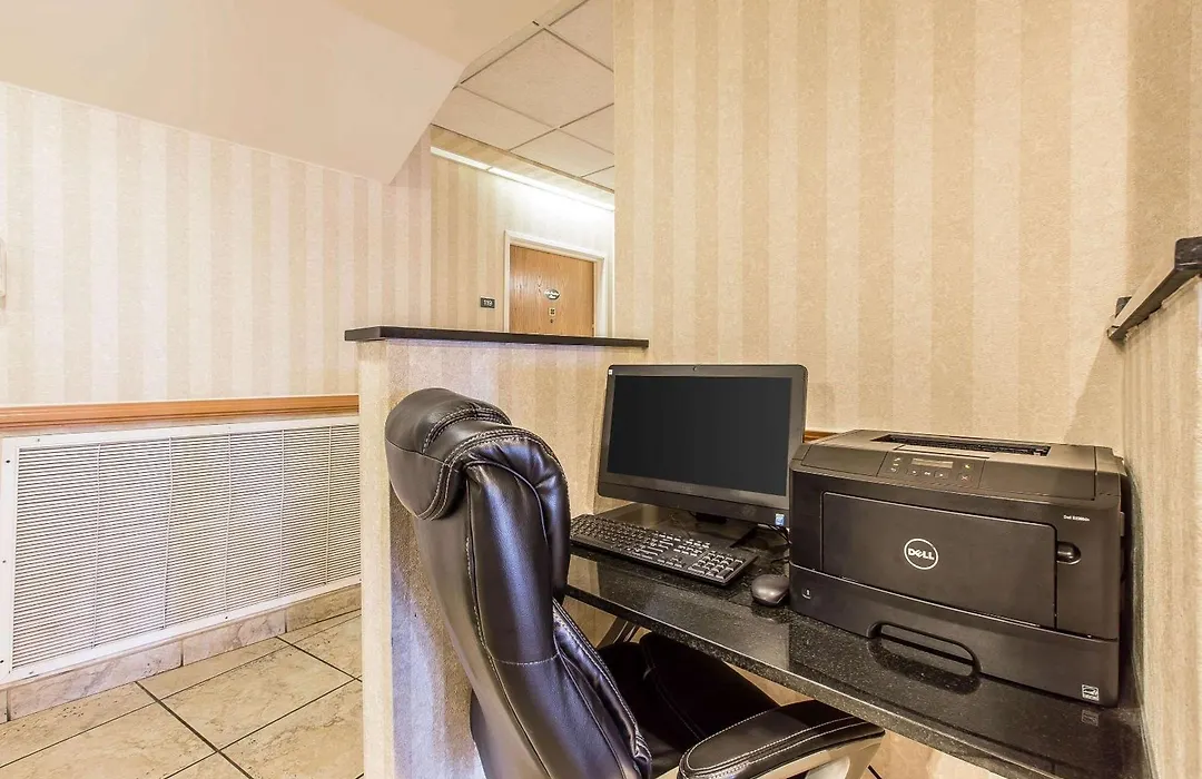 Comfort Suites Summit County-1