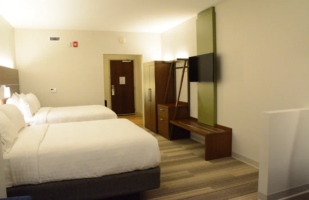 Holiday Inn Express & Suites Lexington Park-California By Ihg-1