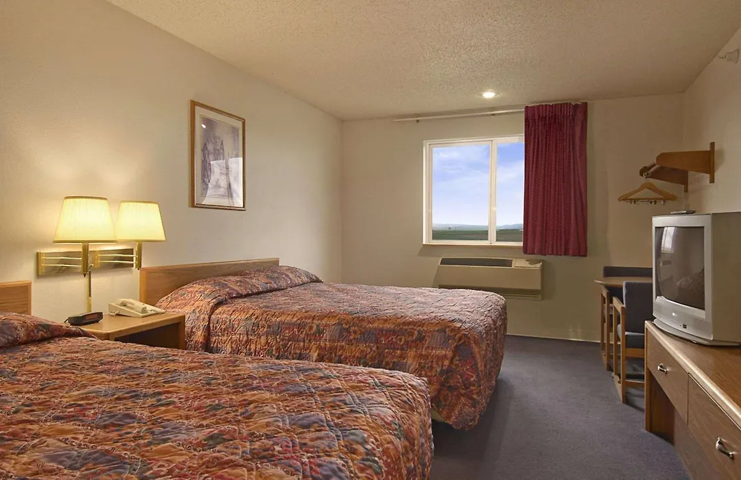 Super 8 By Wyndham Pendleton-1