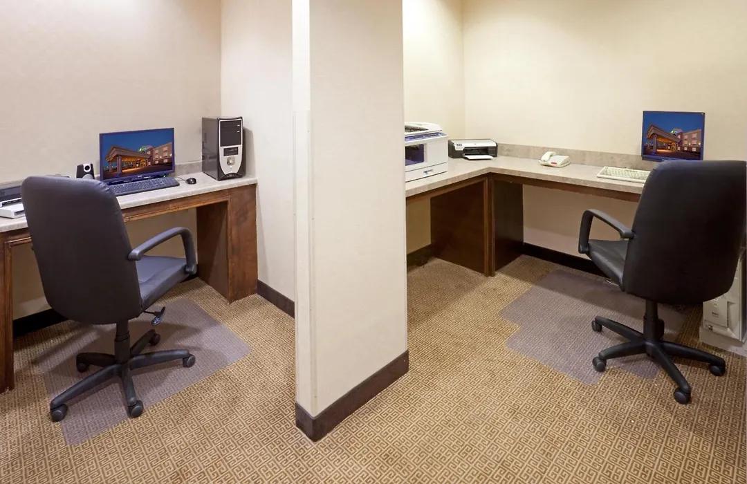 Holiday Inn Express Hotel & Suites Eagle Pass By Ihg-1