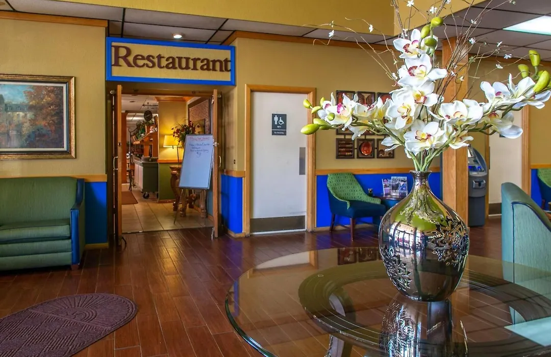 Days Inn By Wyndham Clinton Ok-1