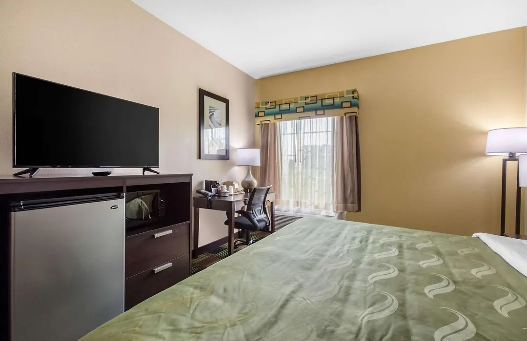 Quality Inn Cadiz-1