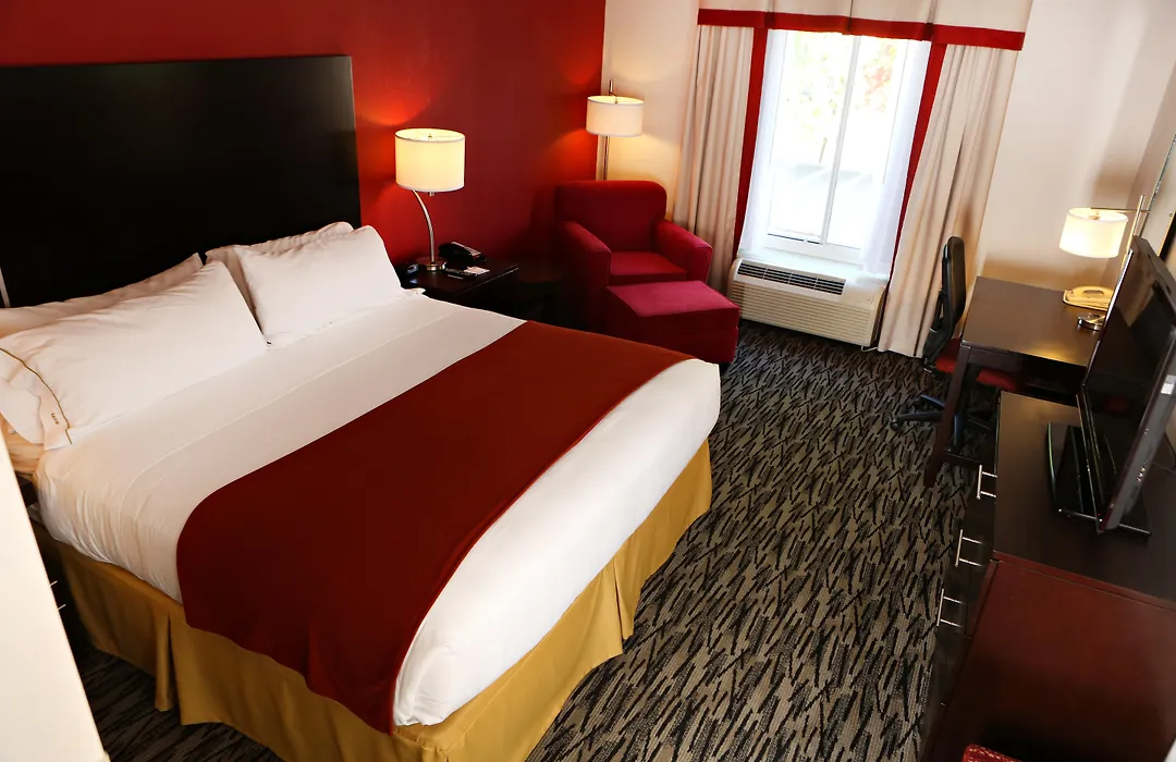 Holiday Inn Express Hotel & Suites - Sumter By Ihg-1