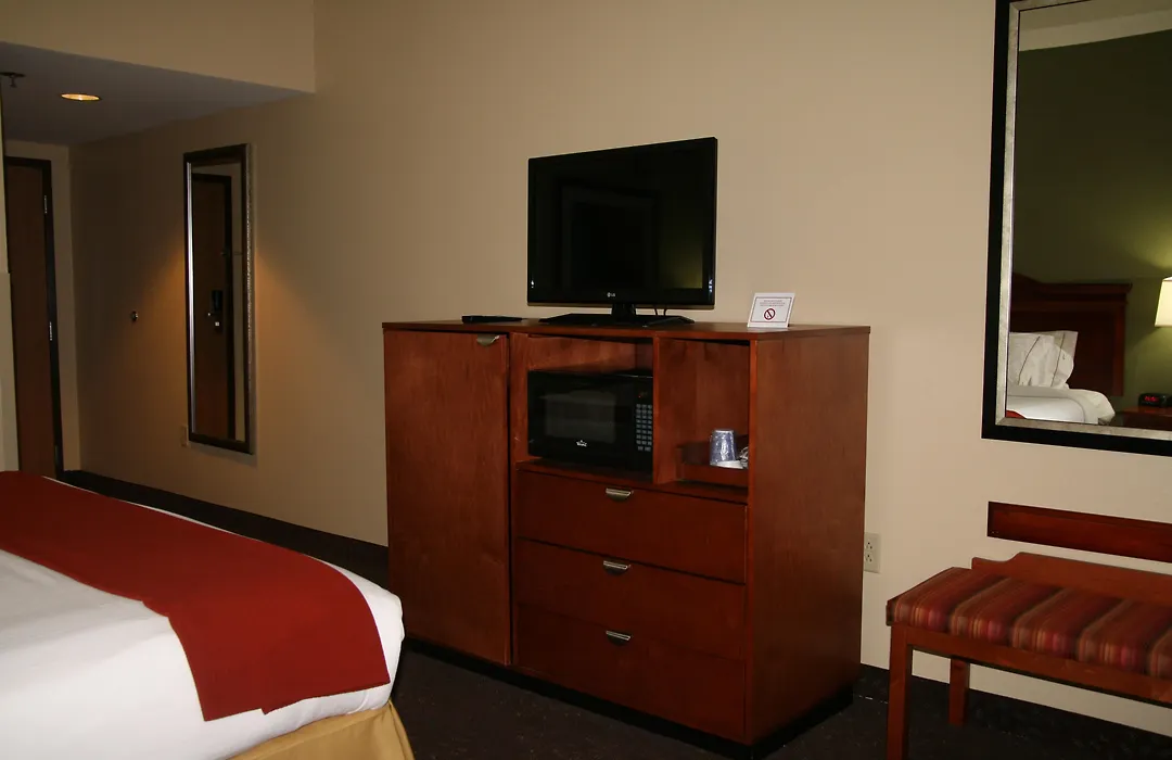 Holiday Inn Express & Suites Greenville By Ihg-1