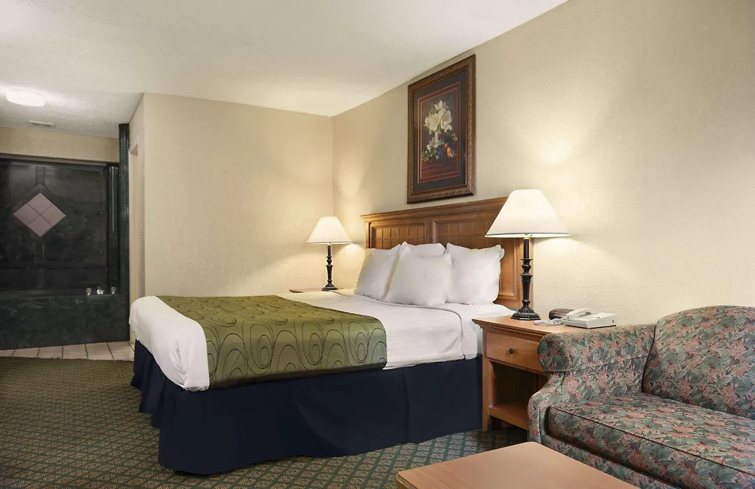 Days Inn & Suites By Wyndham Stuttgart-1