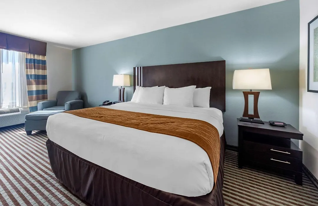Comfort Inn & Suites Perry I-35-1