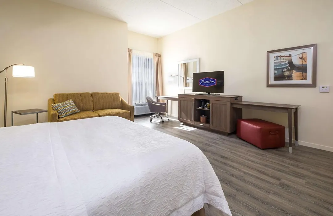 Hampton Inn Waterville-1