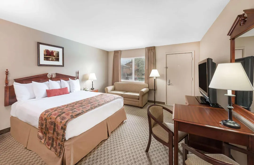 Days Inn By Wyndham Show Low-1