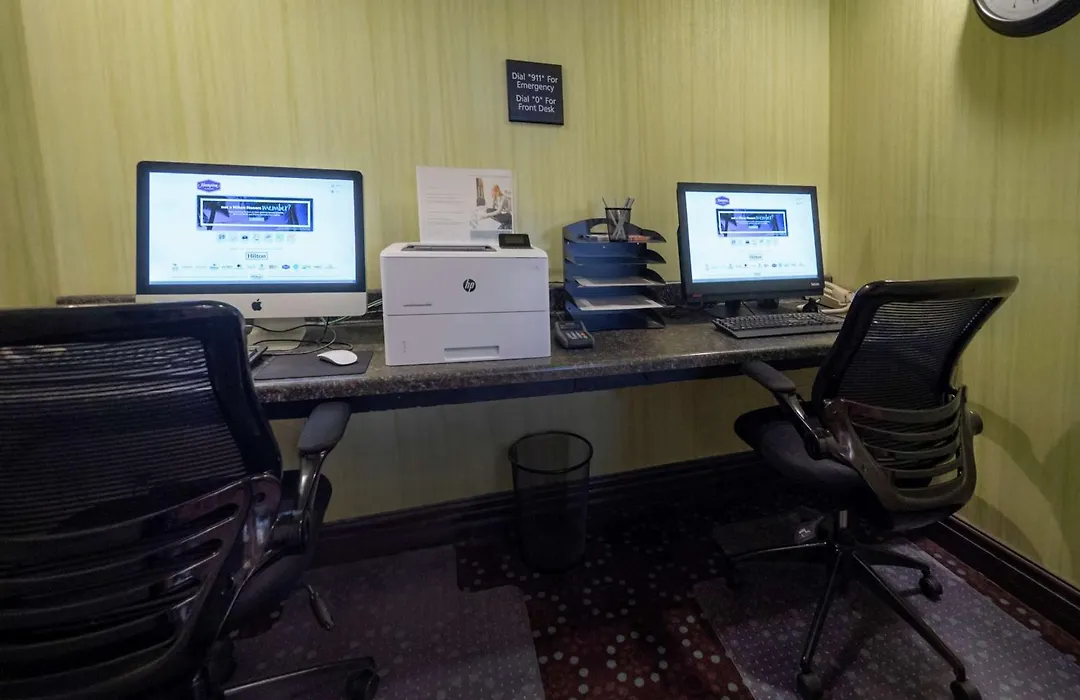Hampton Inn Hazleton-1