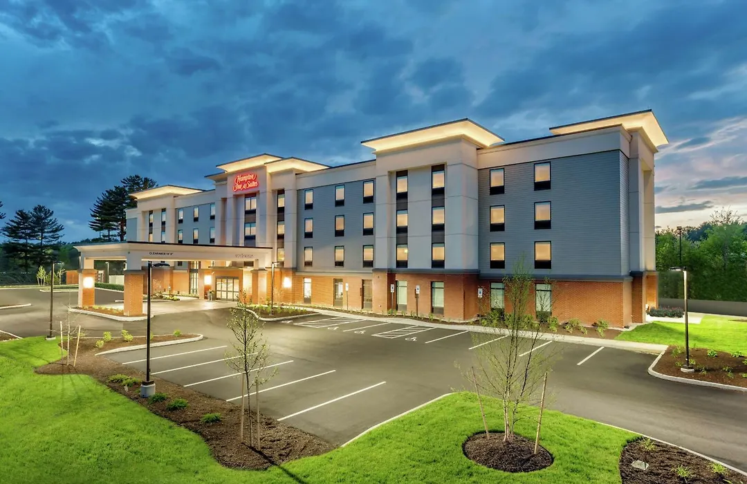 Hampton Inn & Suites Kittery-Portsmouth-1