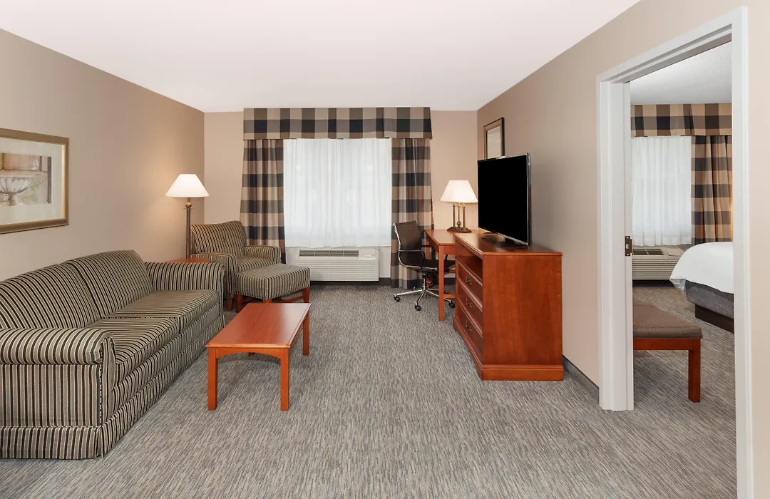 Holiday Inn Express & Suites Tilton By Ihg-1