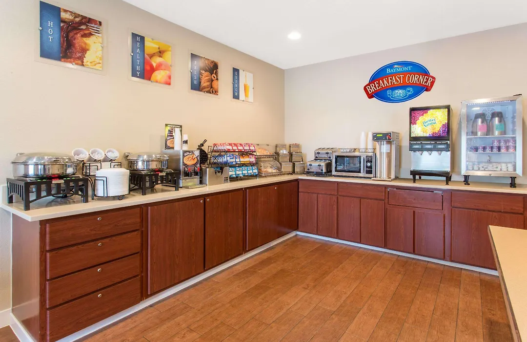 Baymont By Wyndham Mattoon-1
