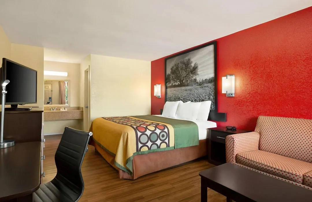 Super 8 By Wyndham Corsicana-1
