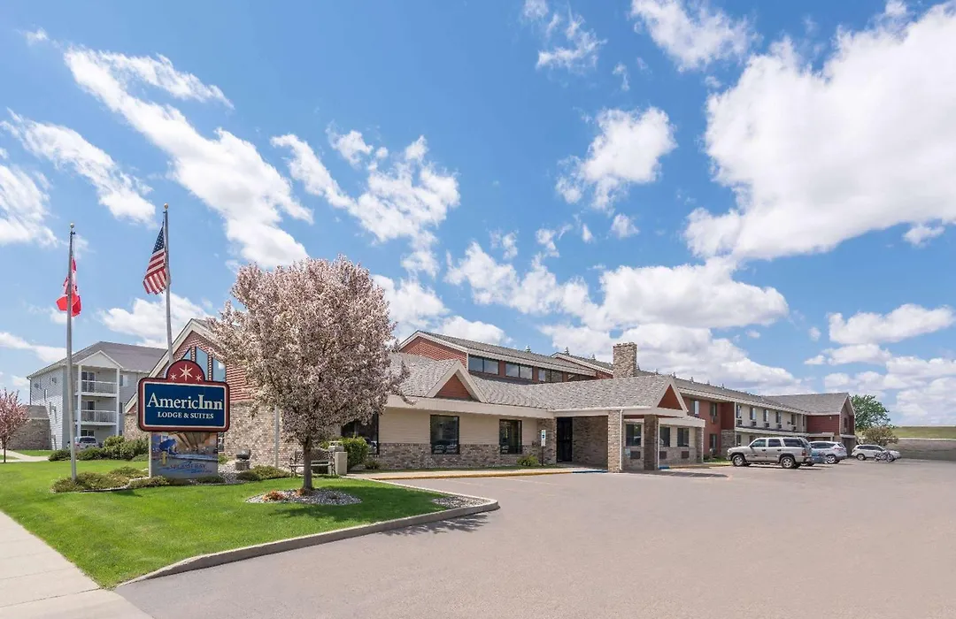 Americinn By Wyndham Fargo West Acres-1