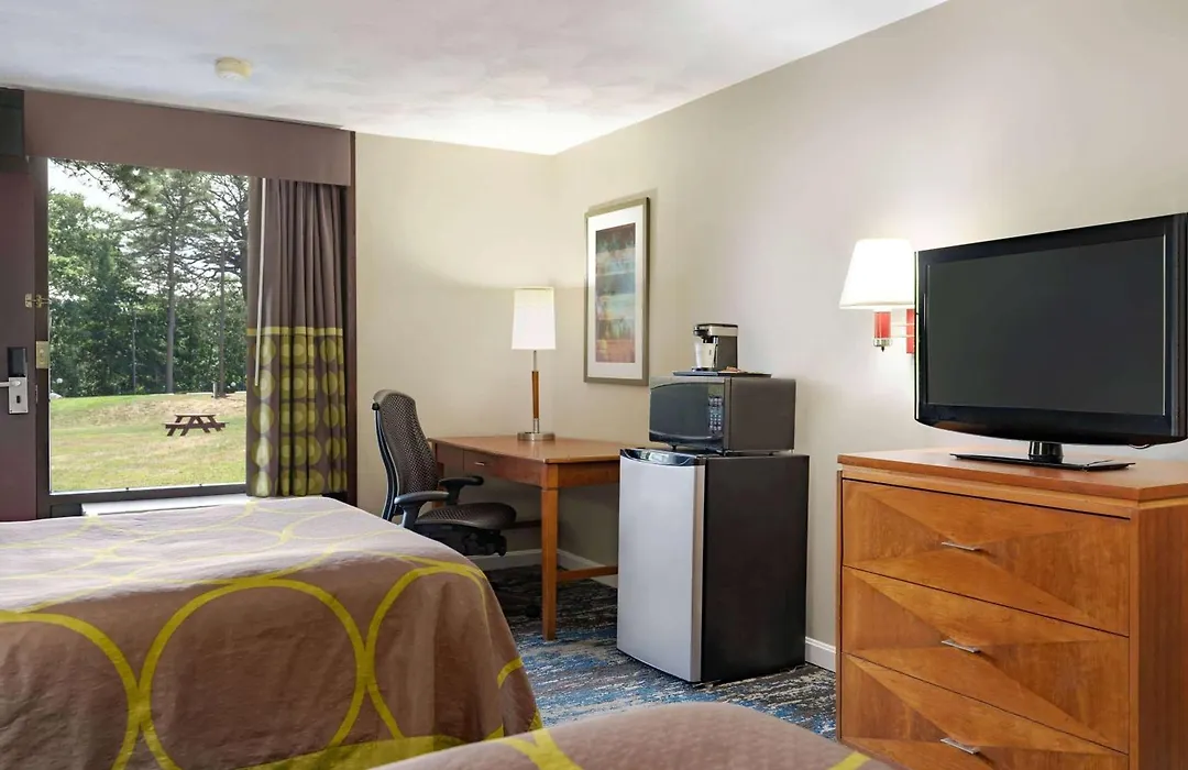 Super 8 By Wyndham West Greenwich/Providence-1