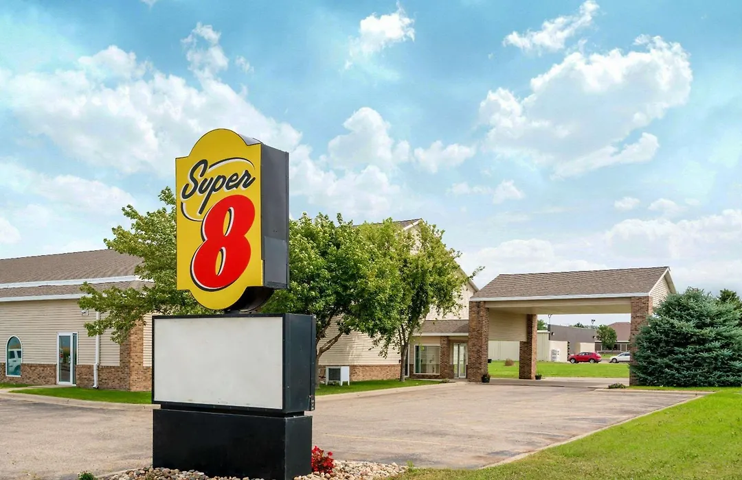 Super 8 By Wyndham Beresford-1