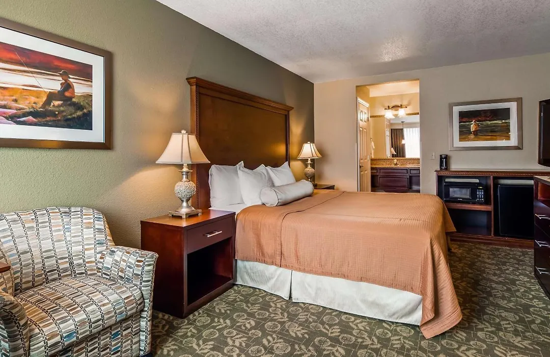 Best Western Salbasgeon Inn & Suites-1