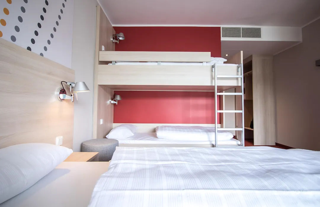 Serways Hotel Remscheid-1