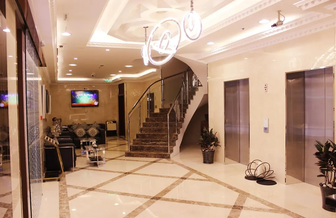 Montreal Naif Hotel-1