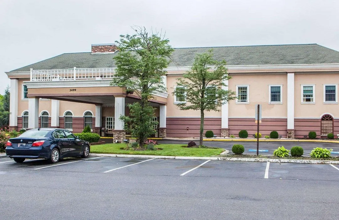 Clarion Hotel Palmer Inn-1