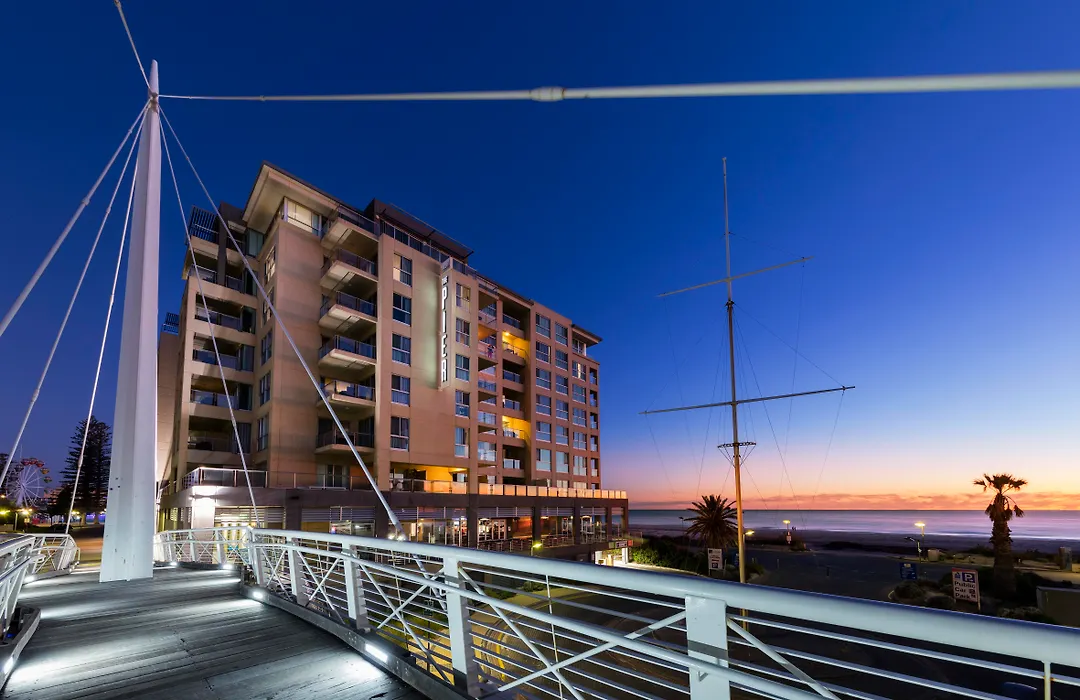 Oaks Glenelg Plaza Pier Suites-1