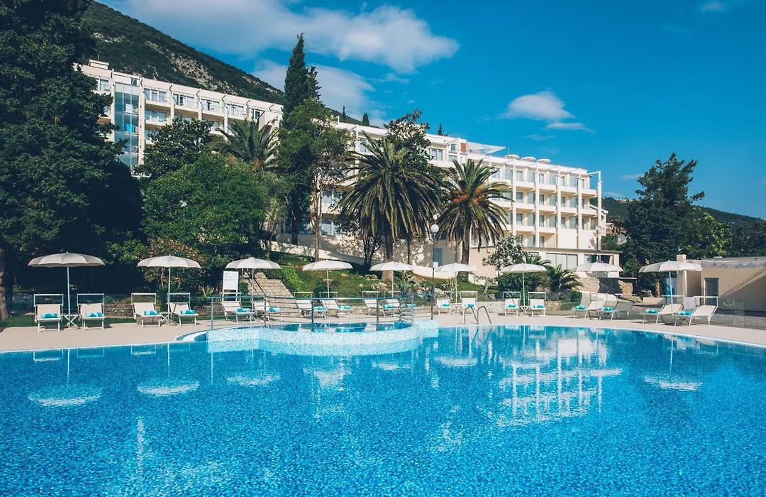 Iberostar Waves Herceg Novi All Inclusive-1
