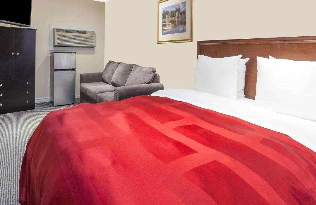 Knights Inn Kingston-1