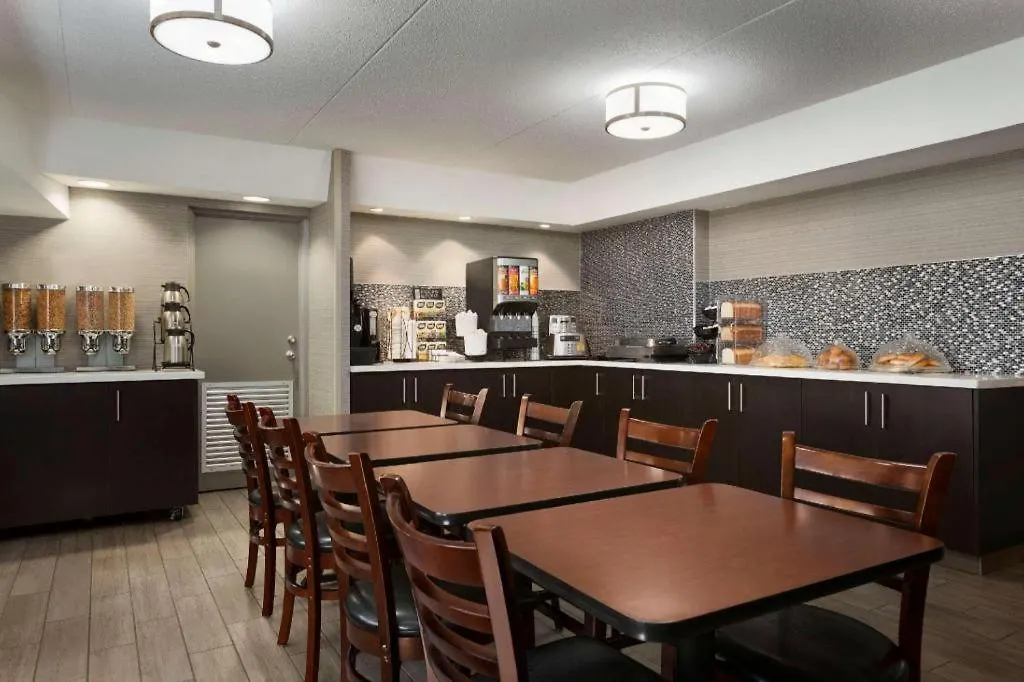 Travelodge By Wyndham Toronto East-1