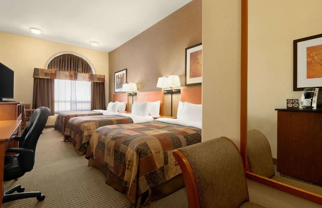Ramada By Wyndham Drayton Valley-1