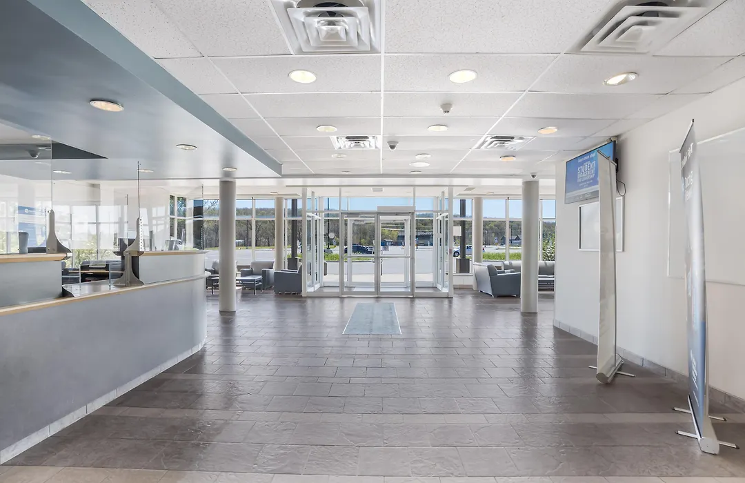 Residence & Conference Centre - Niagara-On-The-Lake-1