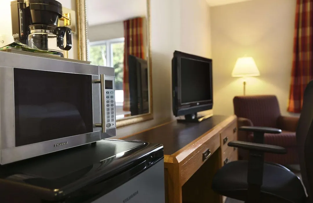Super 8 By Wyndham North Bay-1