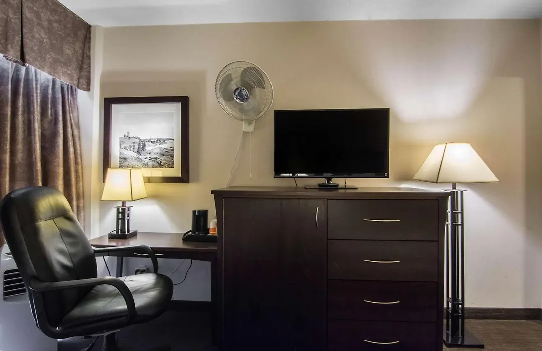Quality Inn & Suites Yellowknife-1