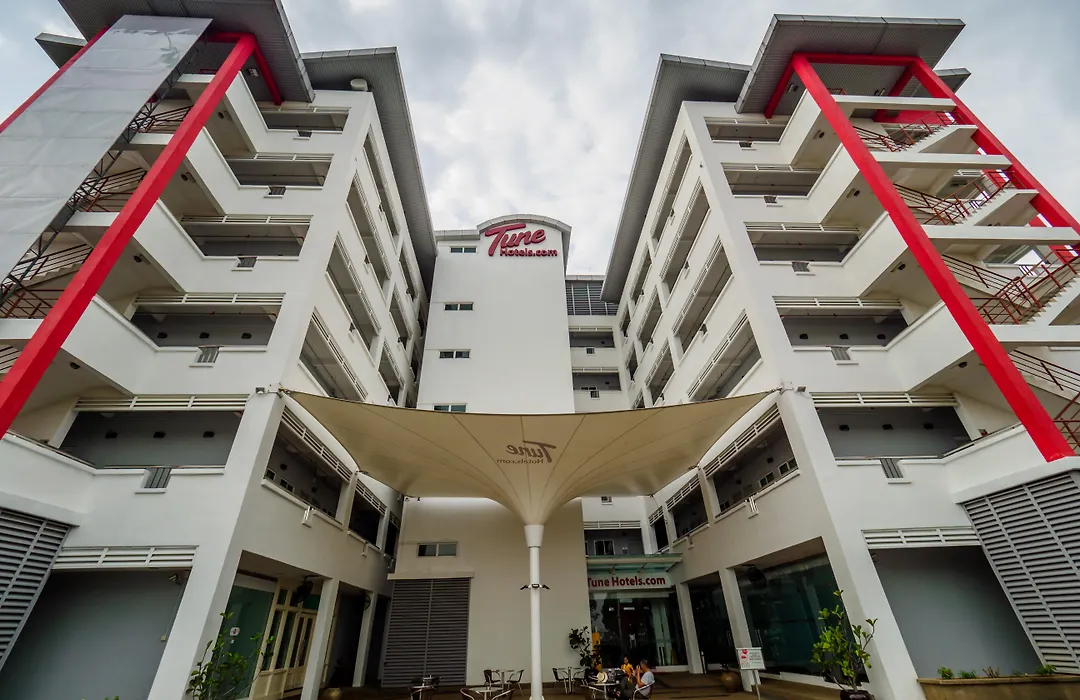 Tune Hotel Klia Aeropolis-1