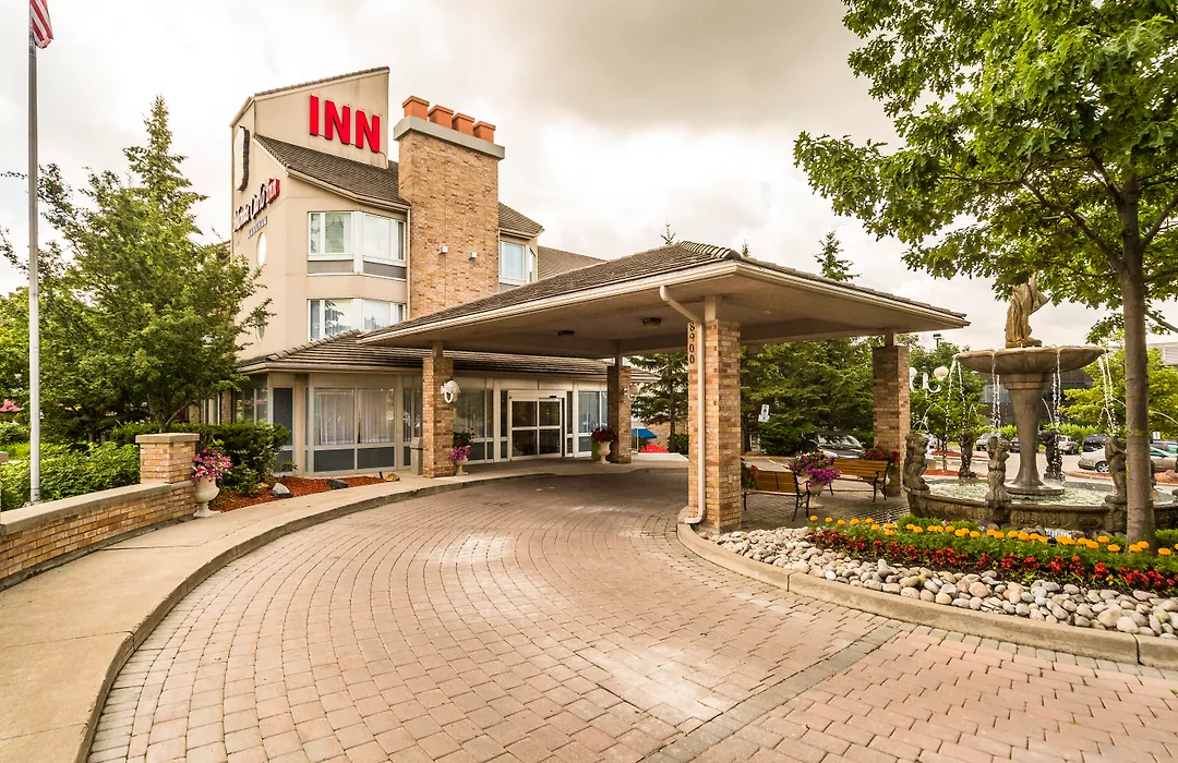 Monte Carlo Inn Markham-1