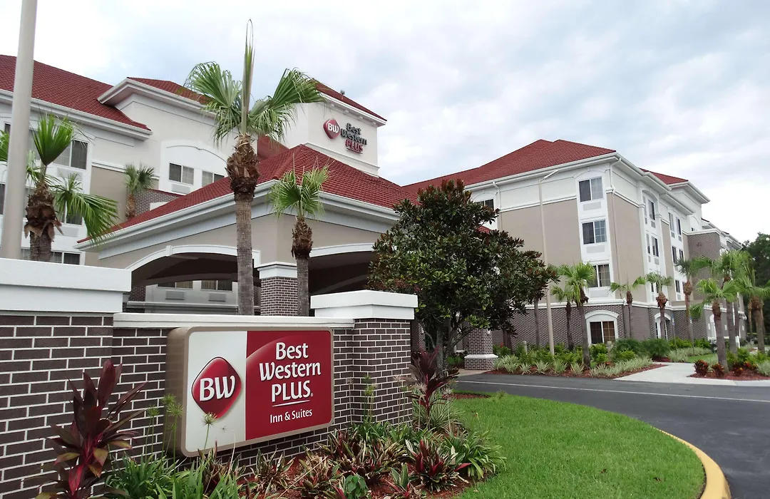 Best Western Plus Regency Inn And Conference Centre-1