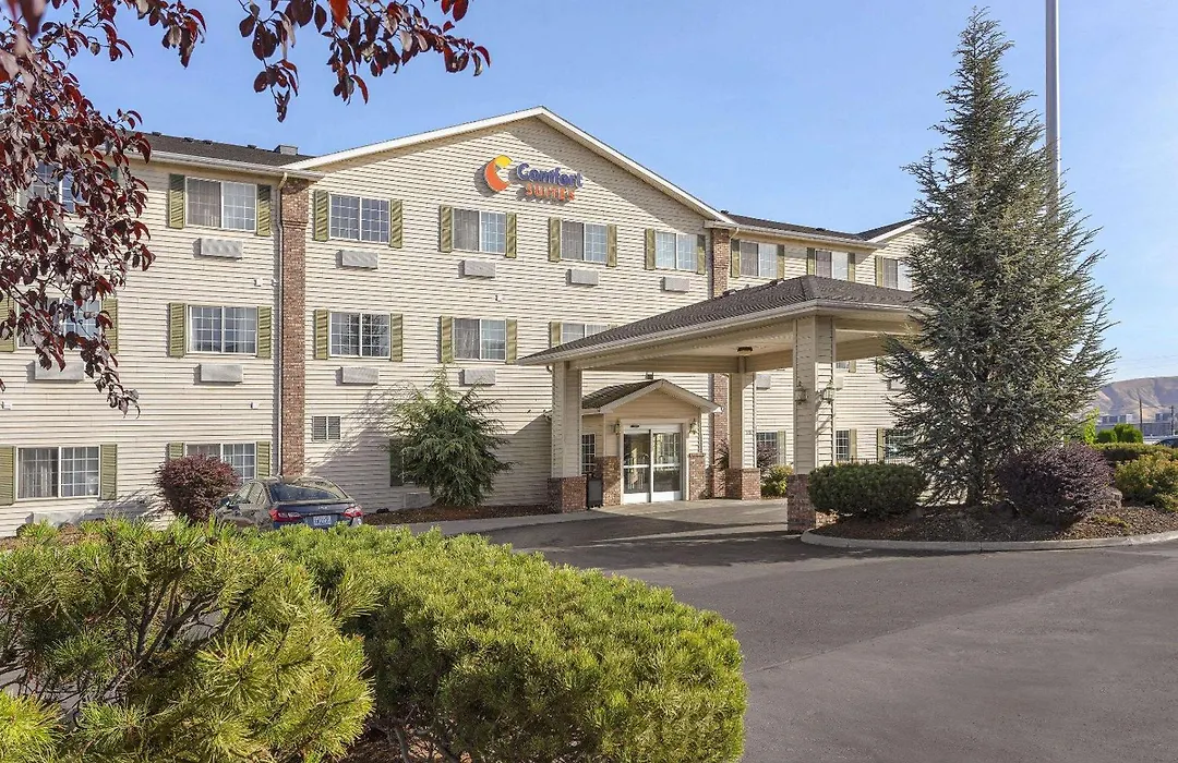 Comfort Suites Yakima-1