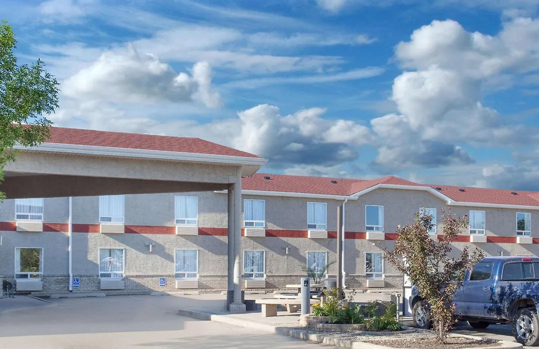 Super 8 By Wyndham Brandon Mb-1