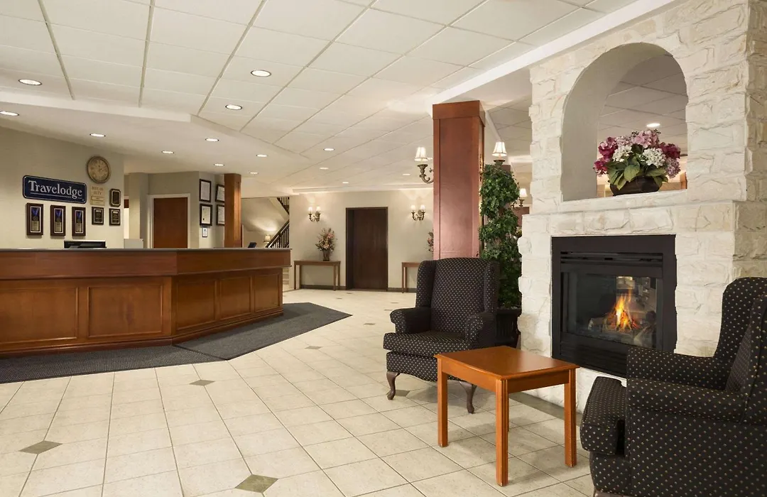 Travelodge By Wyndham Strathmore-1